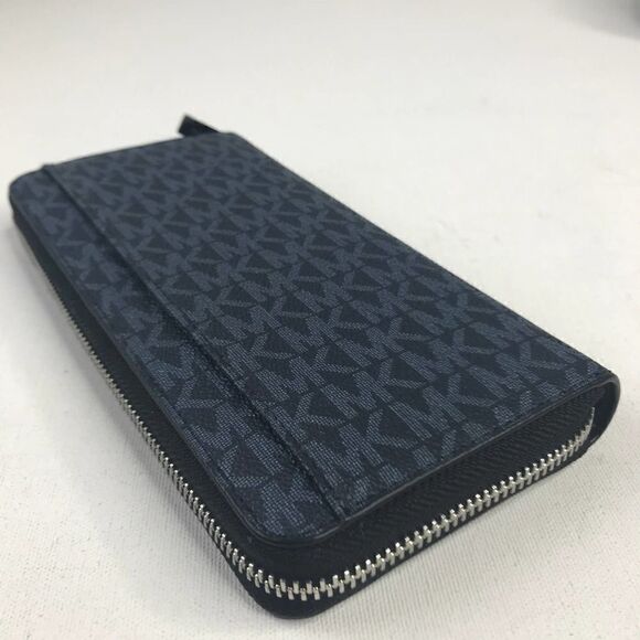 Michael Kors Cooper Tech Zip Around NWT - Picture 6 of 8